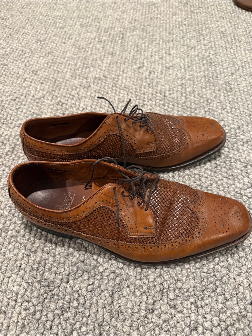 Allen Edmonds Tan Brown Leather Wingtip Oxfords